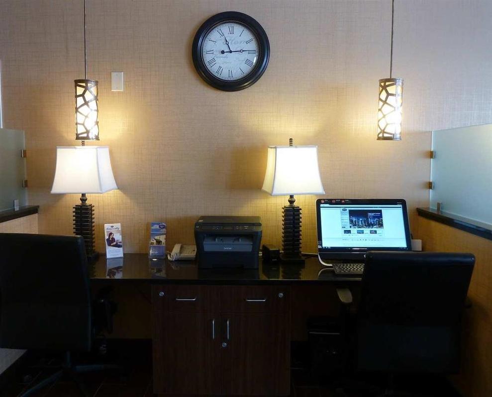 Hampton Inn Castle Rock Facilities photo